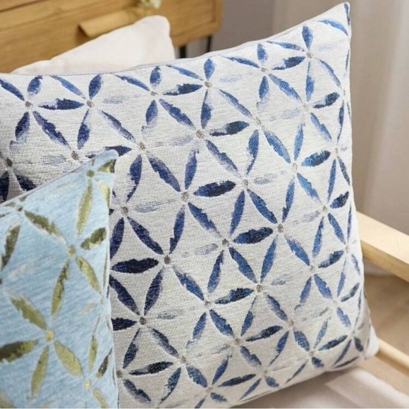 Geometric Blue and White Throw Pillow Cover, 18x18 - Picture 3 of 4